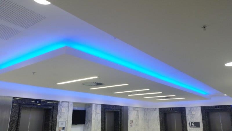 Component projects bulkhead, ceiling and partition