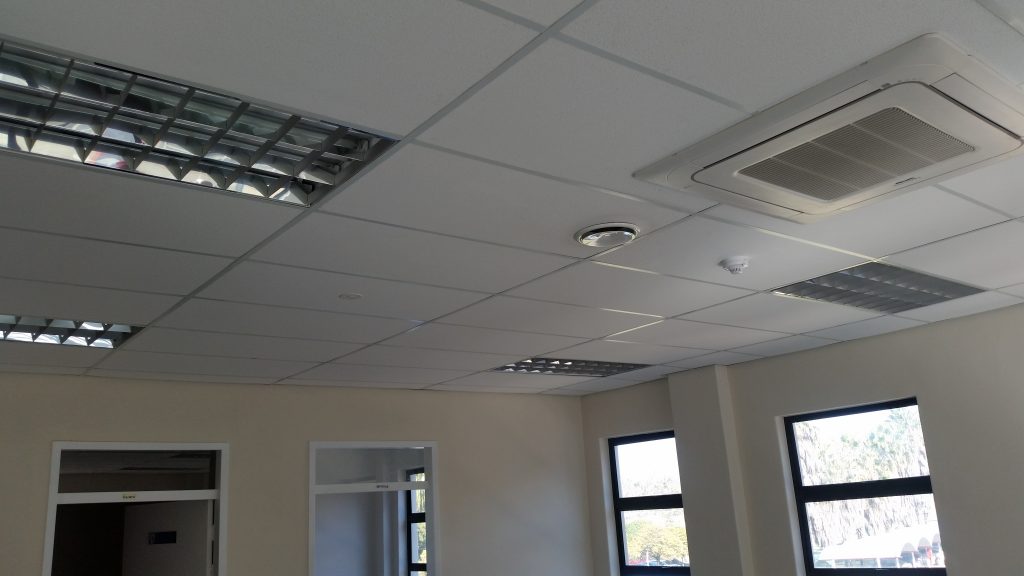 Component projects bulkhead, ceiling and partitions
